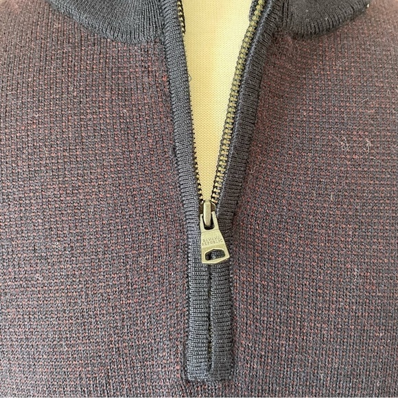 Banana Republic Italian Merino Yarn by Baruffa Quarter
Zip Pull Over Sweater - Picture 9 of 11